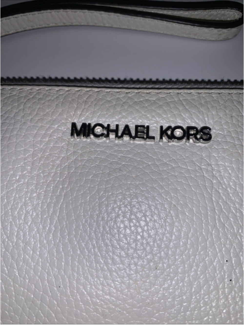 MICHAEL KORS Womens WHITE LEATHER WRISTLET Purse Carry Designer Handbag Zipper - Picture 3 of 16